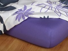 Purpurové jersey prostěradlo